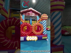 商業用0.55mm PVC充気障害物コース キャンディテーマゲーム 屋外ジャンプ城