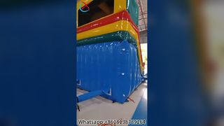 巨大なインフレータブル ウォーター スライド プール パーティーの楽しみ