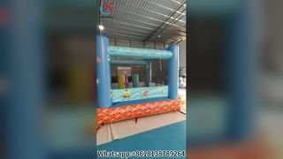 スポンジ・ボブ バウンスハウス 楽しいスライド
